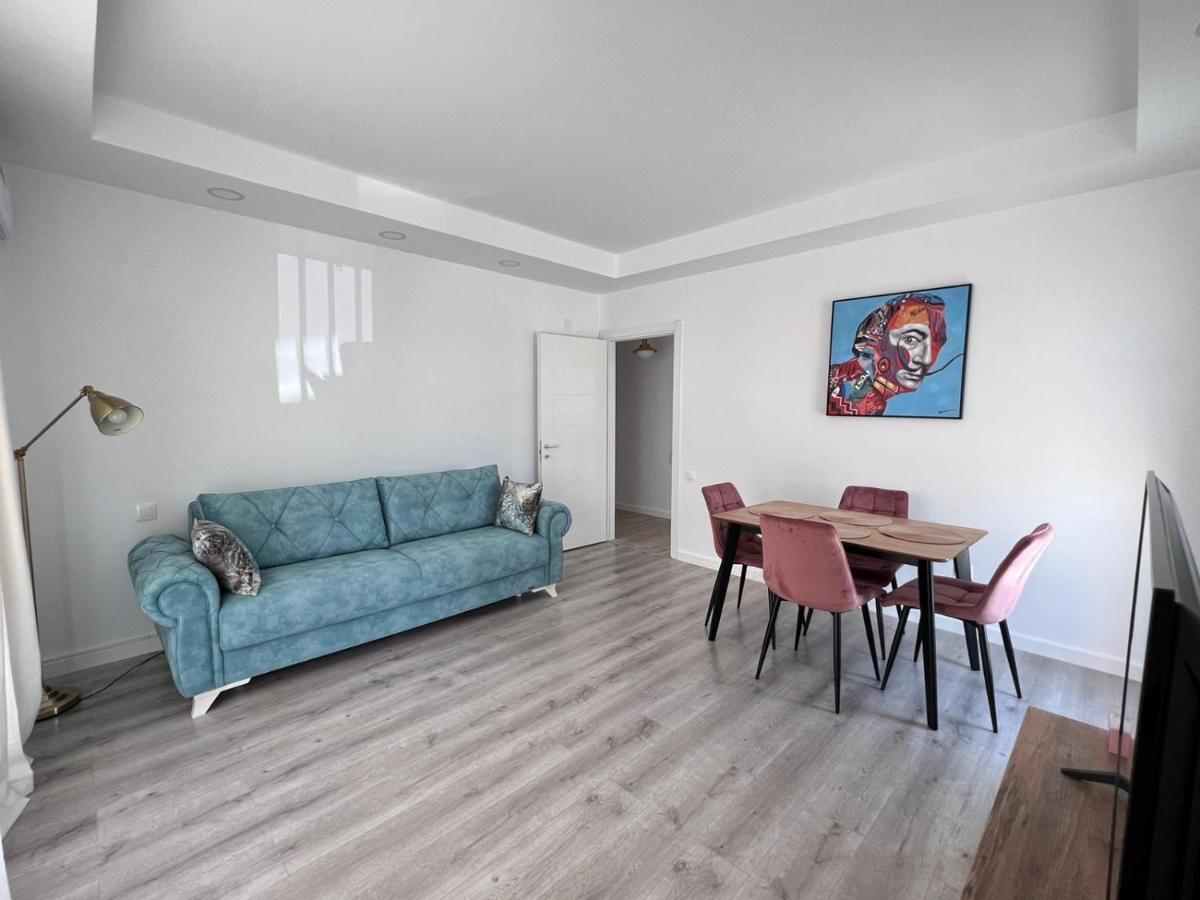 Cosmopolis Bliss: Your Home Away From Home Stefanestii de Jos Εξωτερικό φωτογραφία
