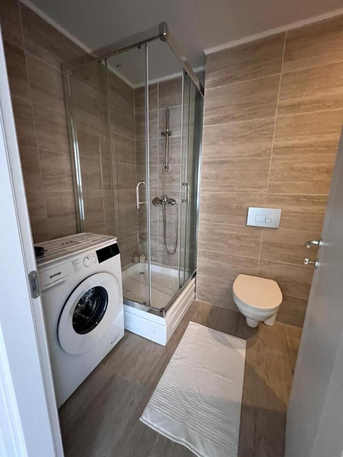 Cosmopolis Bliss: Your Home Away From Home Stefanestii de Jos Εξωτερικό φωτογραφία